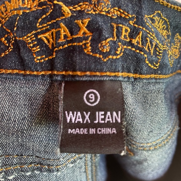 Blue jeans - Picture 3 of 3